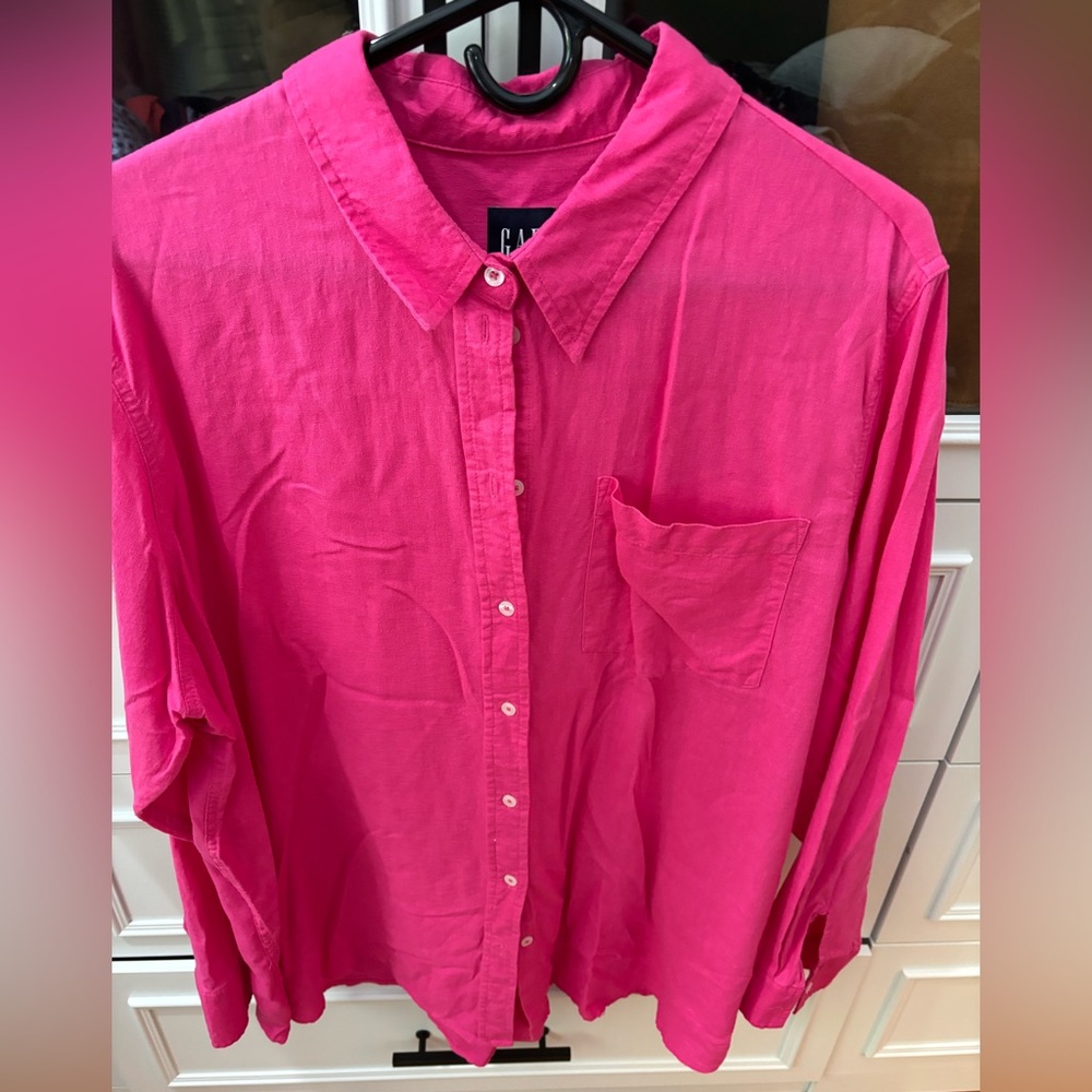 GAP Fuchsia Button-Up Shirt